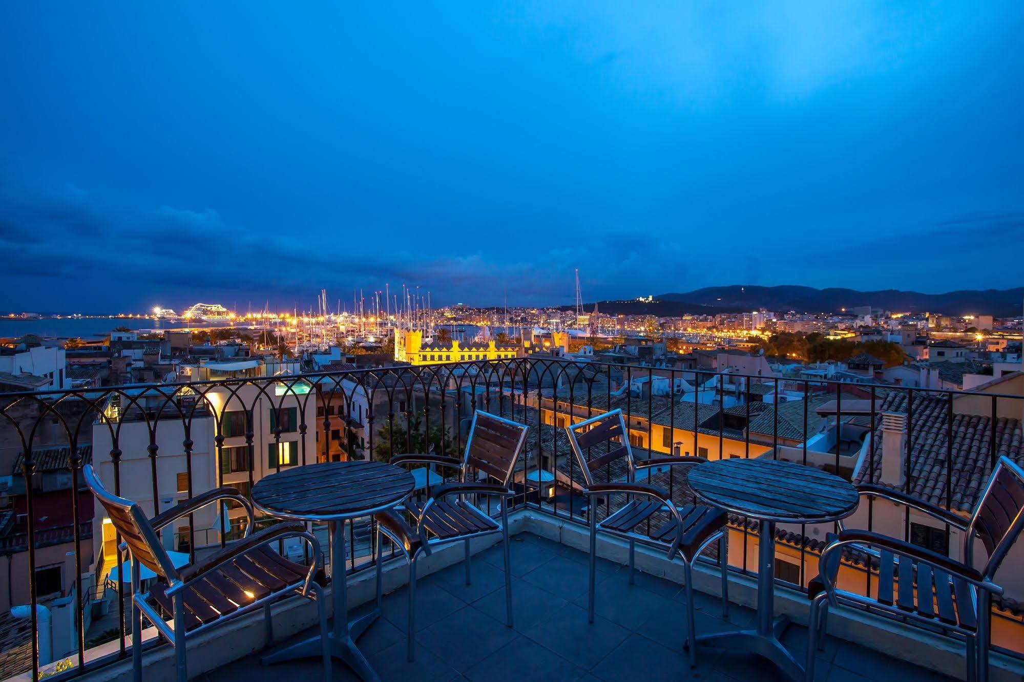 Apuntadores 8 Palma Exterior foto